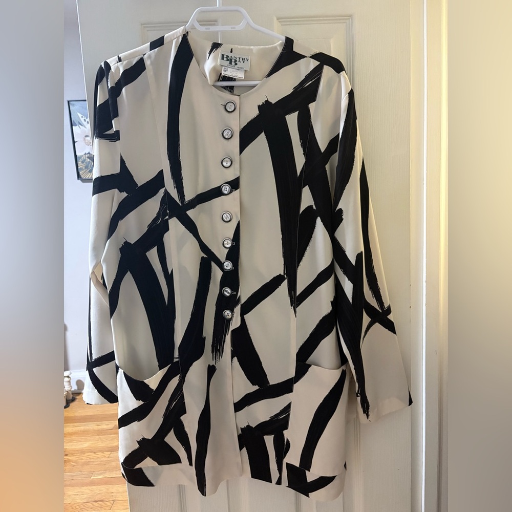 Black and White Abstract Lightweight Jacket Button-Up Blouse